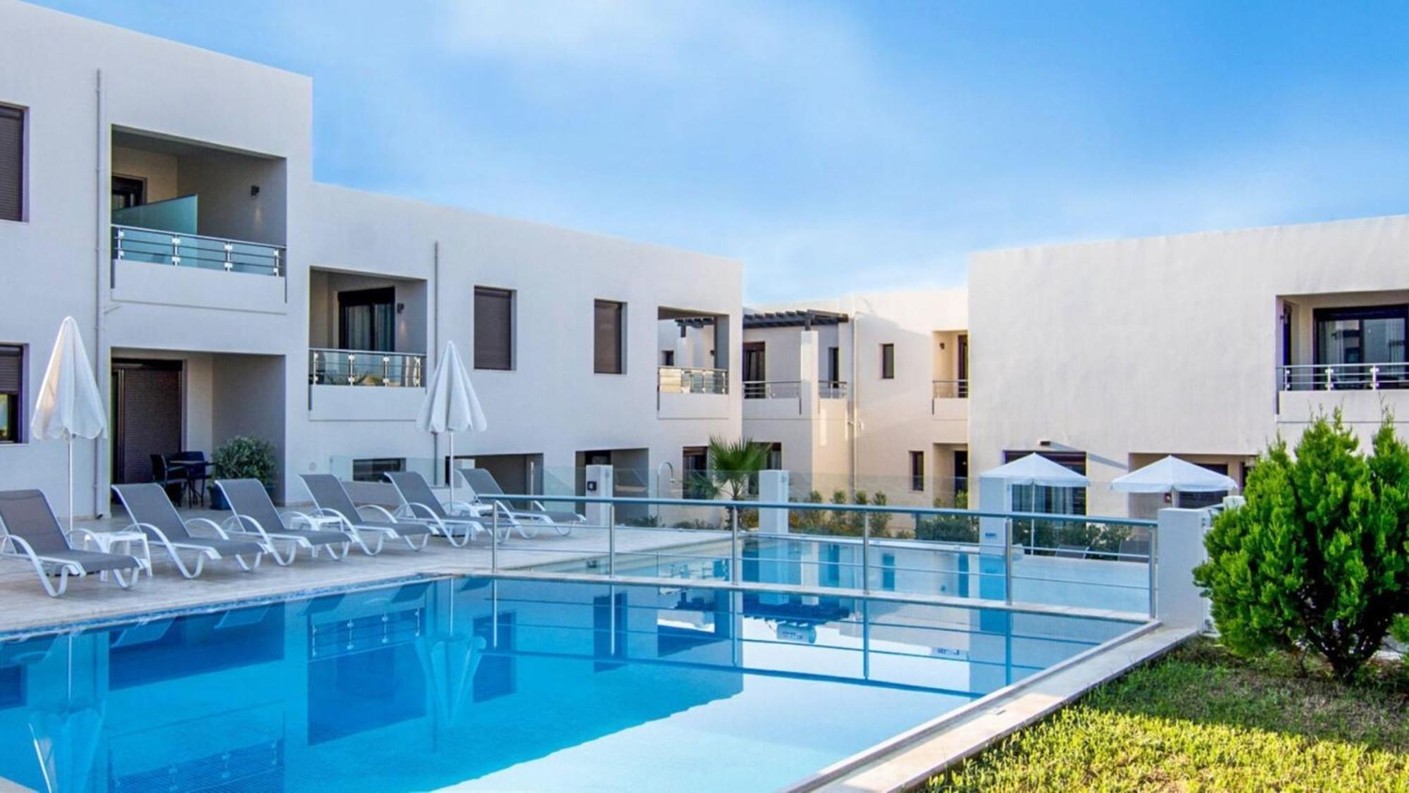 Carisa Suites And Apartments Maleme Екстериор снимка